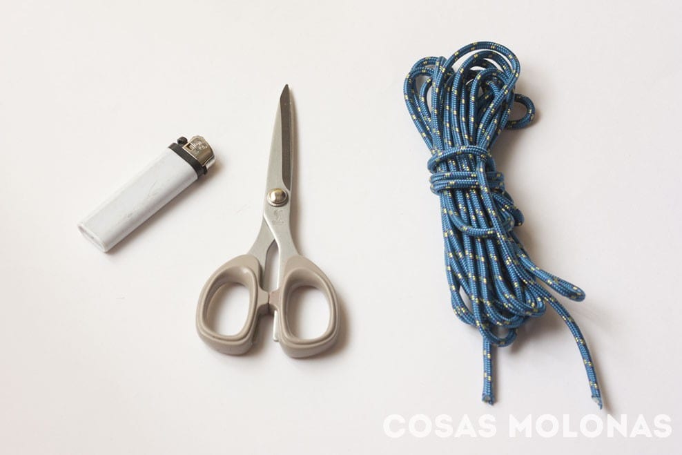 DIY Pulsera unisex de cuerda y dos nudos corredizos en blog.cosasmolonas.com